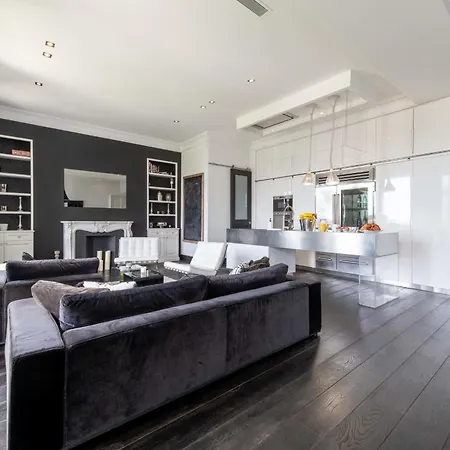 Prestige & Comfort Facing The Palais Des Festivals Cannes