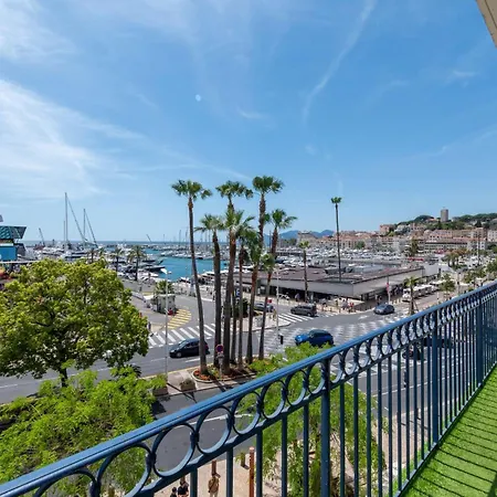 Prestige Et Confort Face Au Palais Des Festivals Appartement